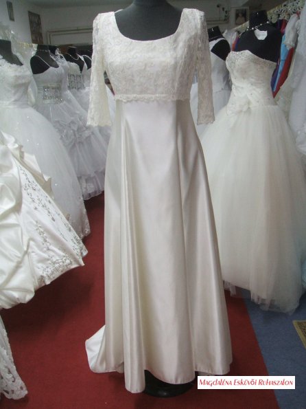 Akciós menyasszonyi, báli, szalagavatós ruha. 004