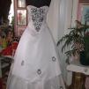 View the image: Menyasszonyi, báli  ruha himzett, 