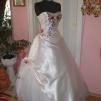View the image: Menyasszonyi ruha, kalocsai himzett 039