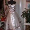 View the image: Menyasszonyi ruha, kalocsai himzett, népművészeti, 