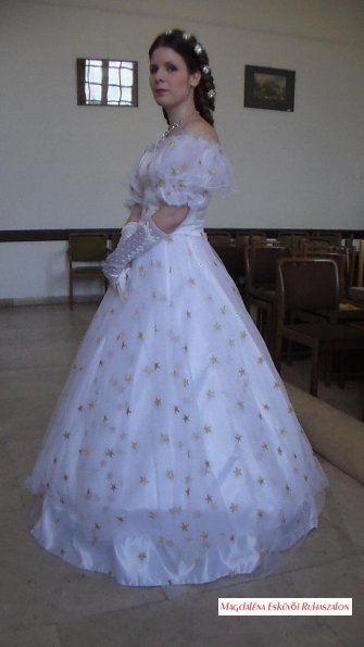 Sissi, Erzsébet Királyné ruháinak másolatai kiállítás megnyitó.