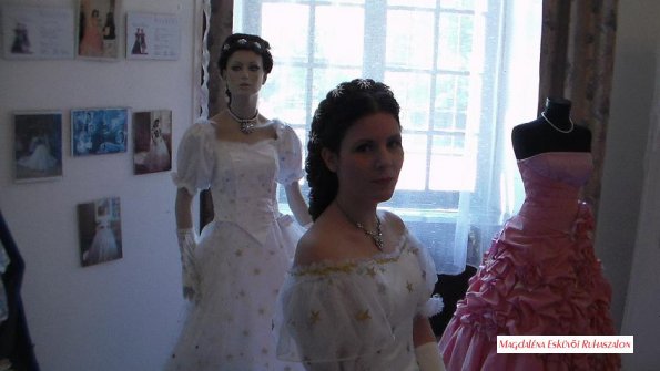 Sissi, Erzsébet Királyné ruháinak másolatai kiállítás megnyitó.