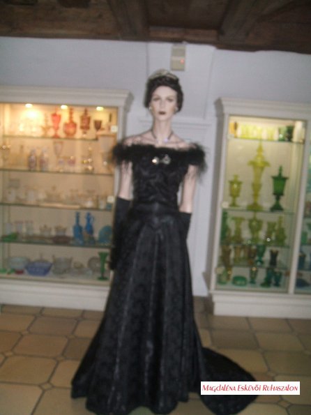 Sissi, Erzsébet Királyné ruháinak másolatai.