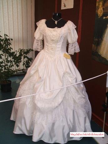 Sissi, Erzsébet Királyné ruháinak másolatai kiállítás 