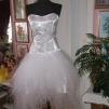 View the image: Menyasszonyi ruha, elől rövid, füzős, 