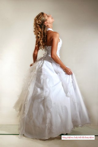 Menyasszonyi ruha 123