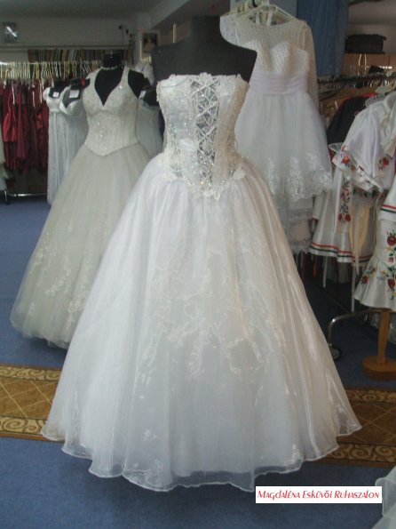 Menyasszonyi ruha, fehér, tüllös, 003