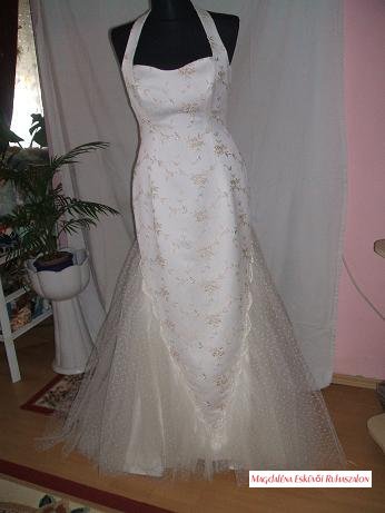 Menyasszonyi ruha 149