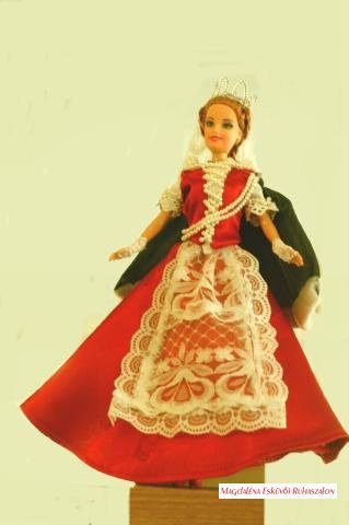 Sissi, Sisi, Erzsébet Királyné tradicionális ruhájának másolata, baba, barbie babán.